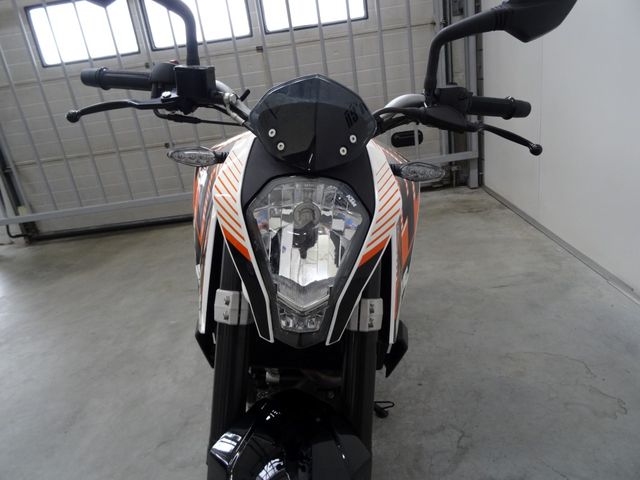 ktm - 390-duke-abs