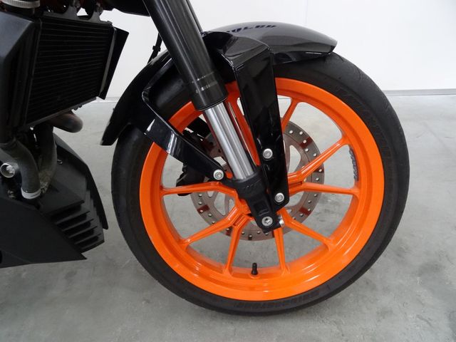 ktm - 390-duke-abs