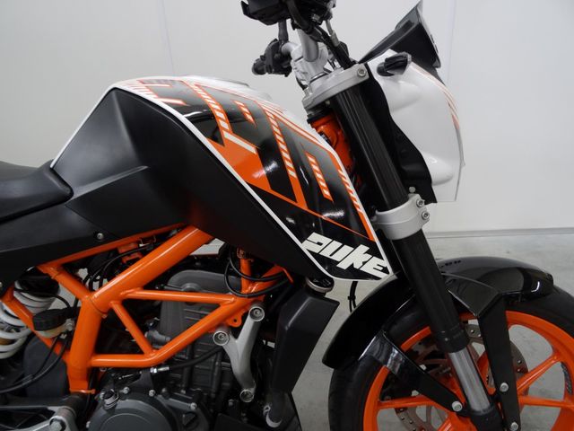 ktm - 390-duke-abs