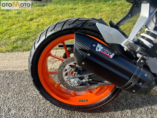 ktm - 390-duke-abs