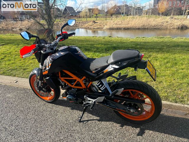 ktm - 390-duke-abs