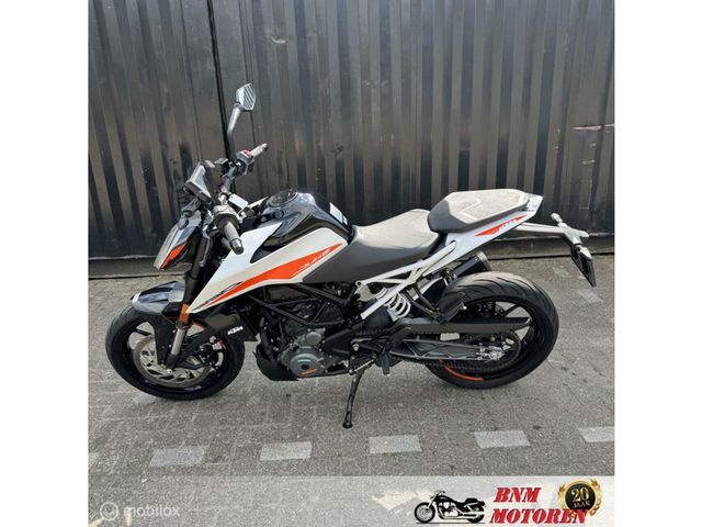 ktm - 390-duke-abs