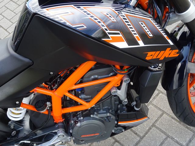 ktm - 390-duke-abs