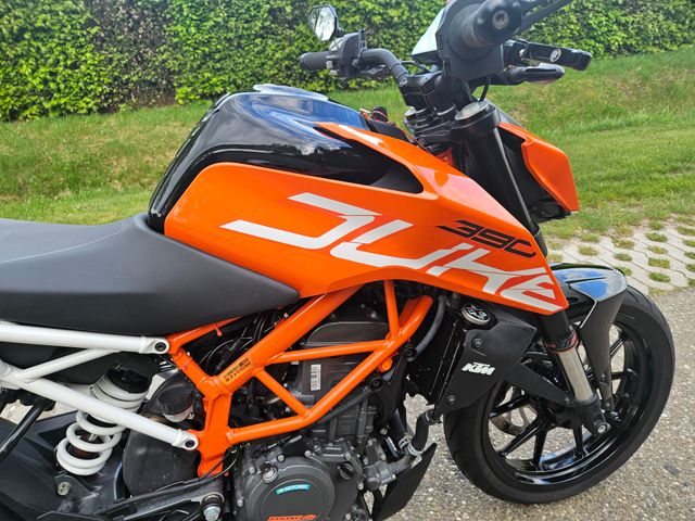 ktm - 390-duke-abs