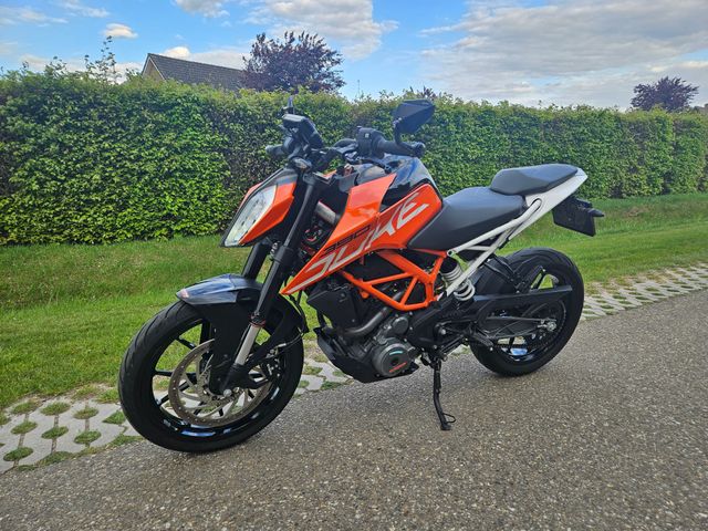 ktm - 390-duke-abs