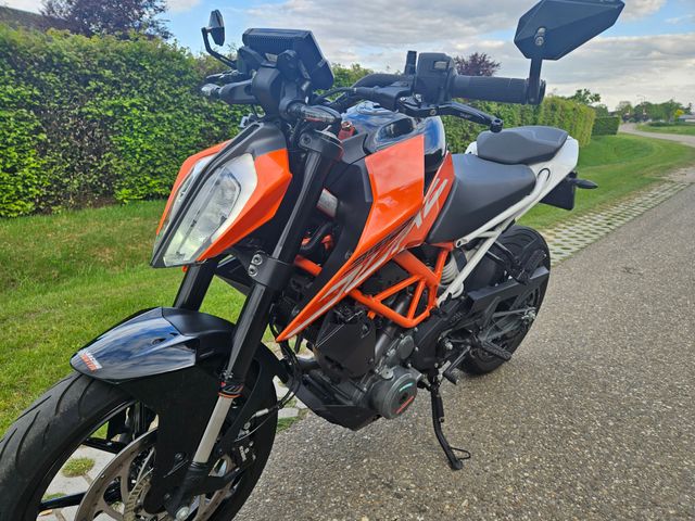 ktm - 390-duke-abs
