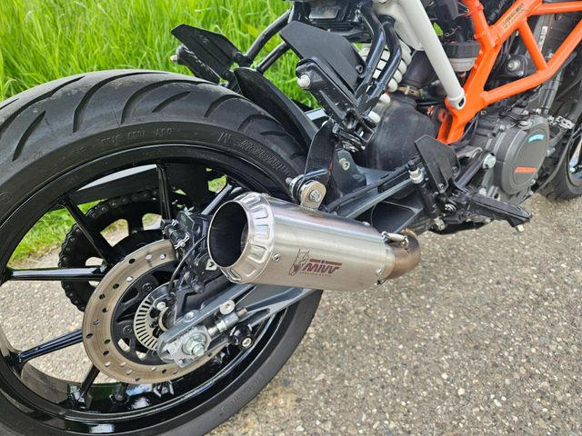 ktm - 390-duke-abs