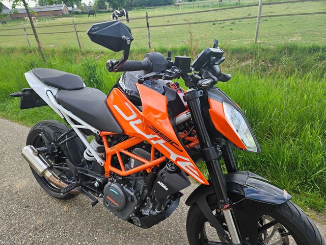 ktm - 390-duke-abs