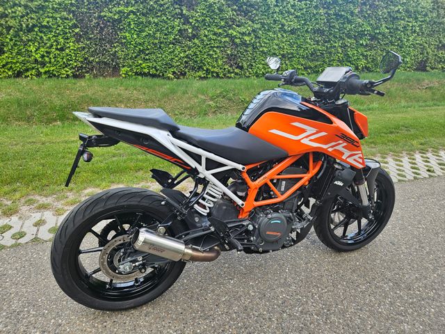 ktm - 390-duke-abs