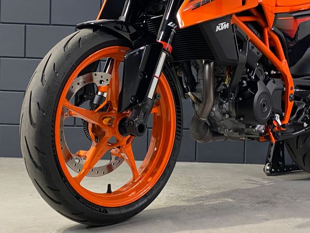 ktm - 390-duke-abs