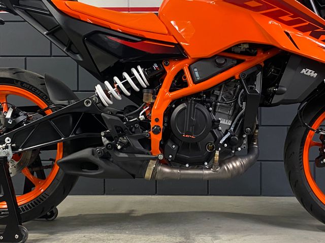 ktm - 390-duke-abs