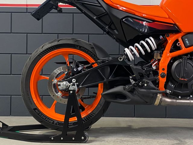 ktm - 390-duke-abs