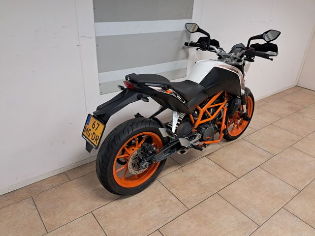 ktm - 390-duke-abs