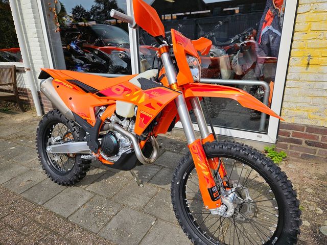 ktm - 500-exc-six-days