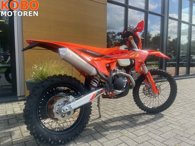 ktm - 500-exc-six-days