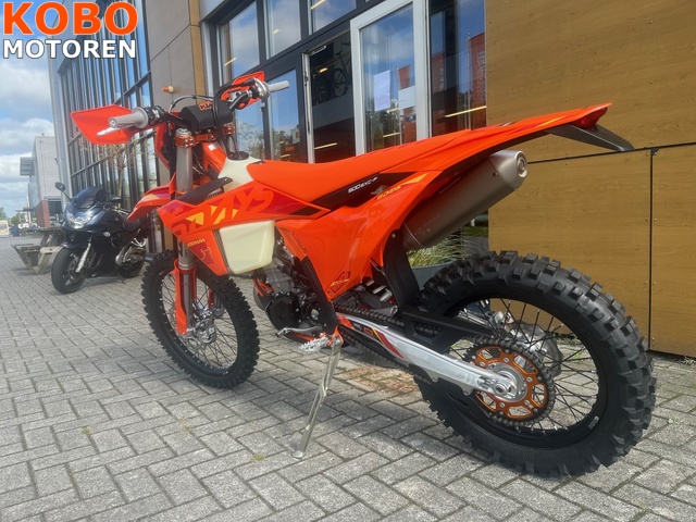 ktm - 500-exc-six-days