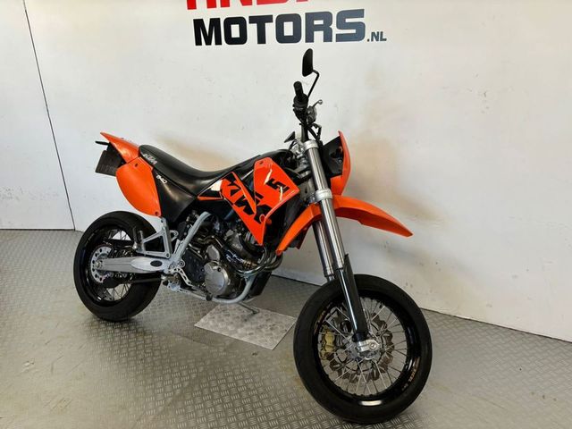 ktm - 640-lc4-supermoto-orange