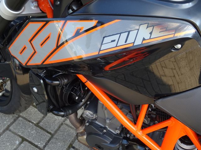 ktm - 690-duke