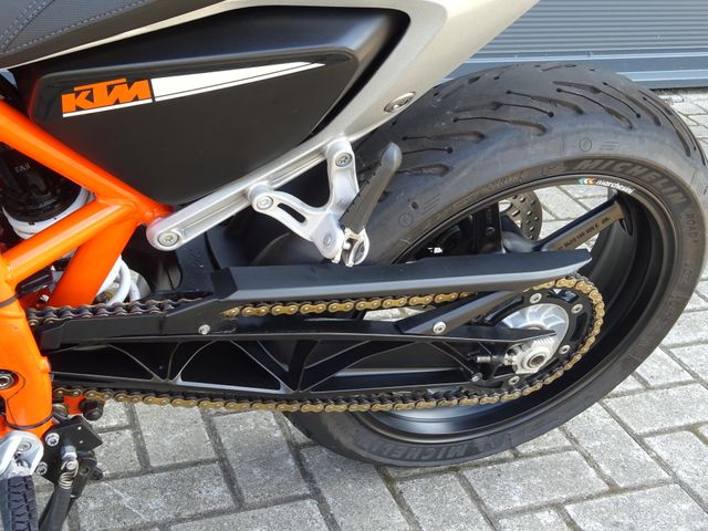 ktm - 690-duke