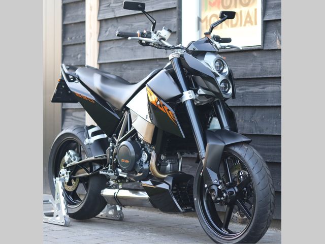 ktm - 690-duke