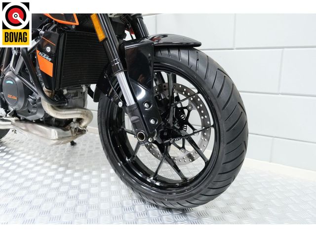 ktm - 690-duke