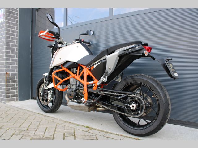 ktm - 690-duke