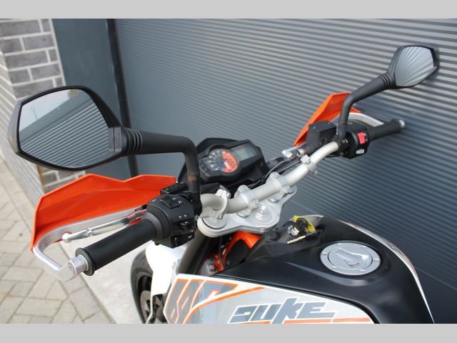 ktm - 690-duke