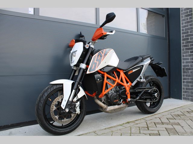 ktm - 690-duke