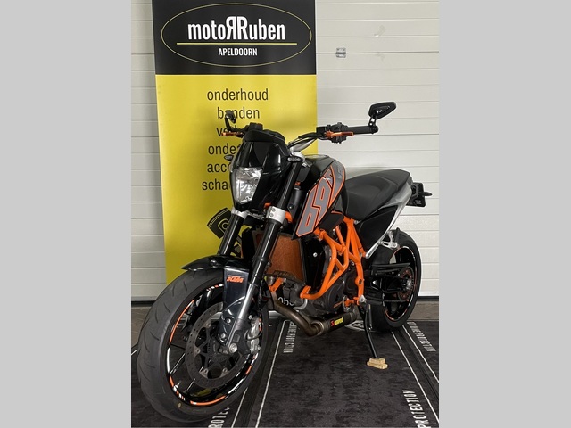 ktm - 690-duke