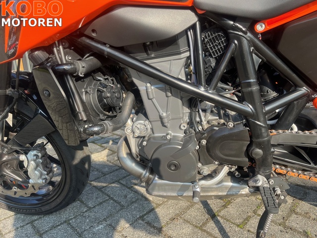 ktm - 690-duke