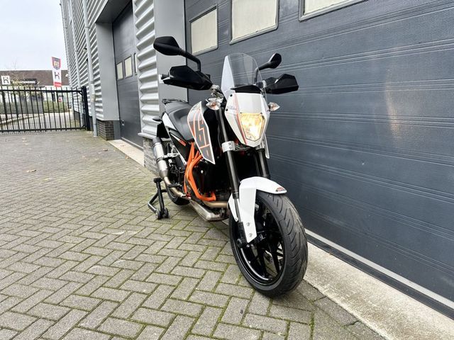 ktm - 690-duke