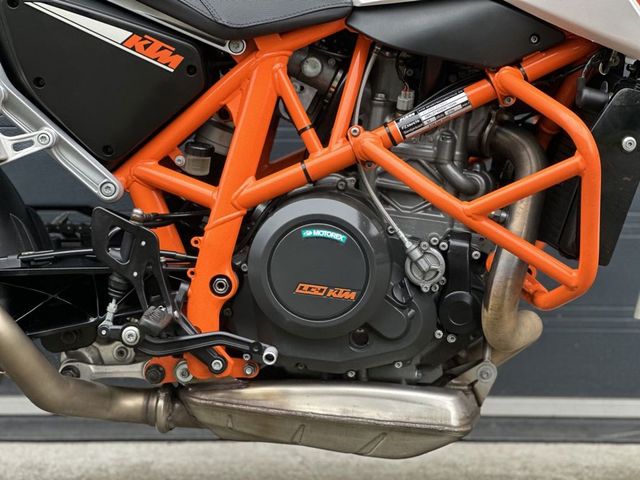 ktm - 690-duke