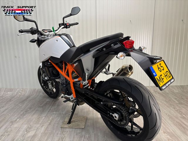 ktm - 690-duke