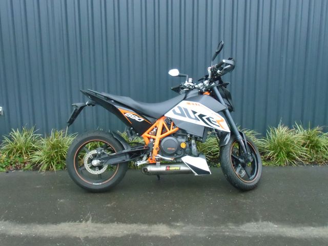 ktm - 690-duke