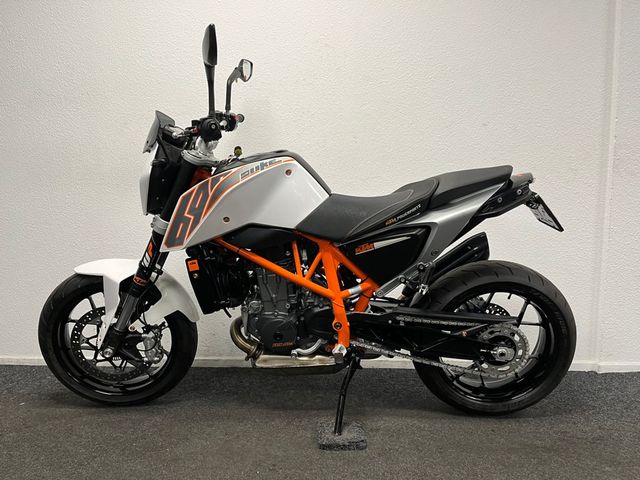 ktm - 690-duke