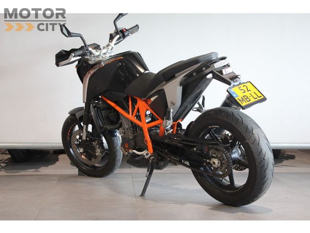 ktm - 690-duke