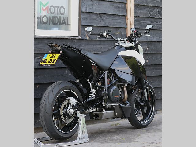 ktm - 690-duke