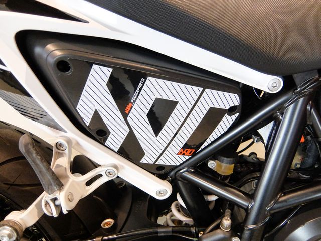 ktm - 690-duke-abs