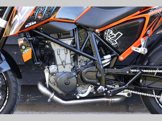 ktm - 690-duke-abs