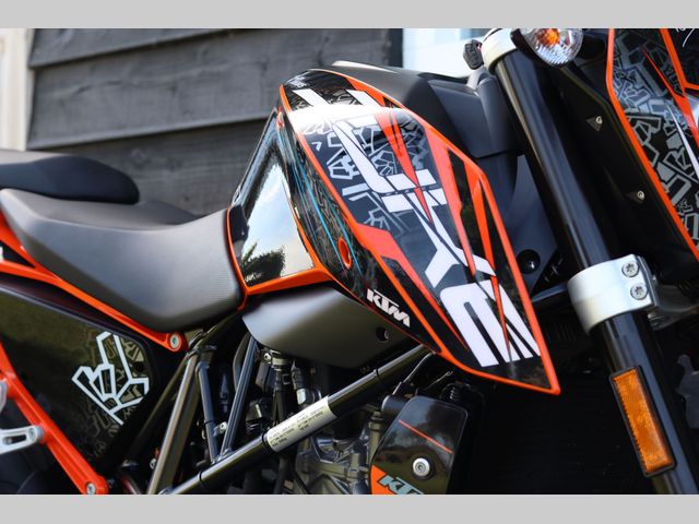 ktm - 690-duke-abs
