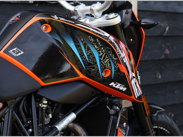 ktm - 690-duke-abs