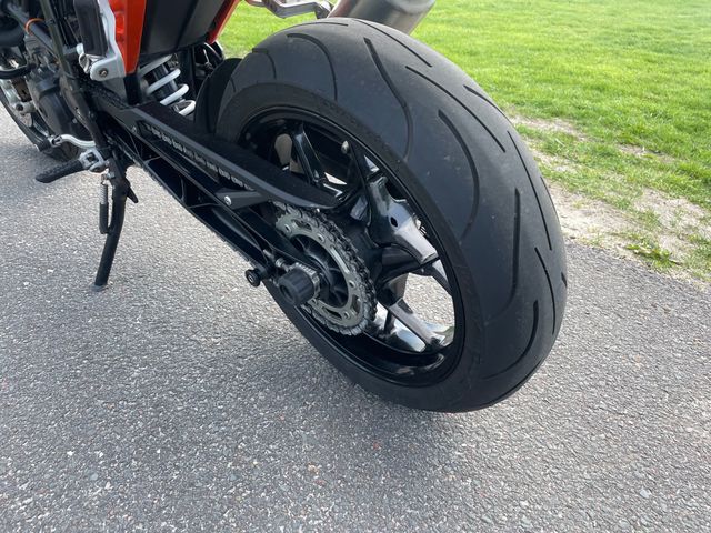 ktm - 690-duke-abs
