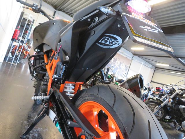 ktm - 690-duke-r