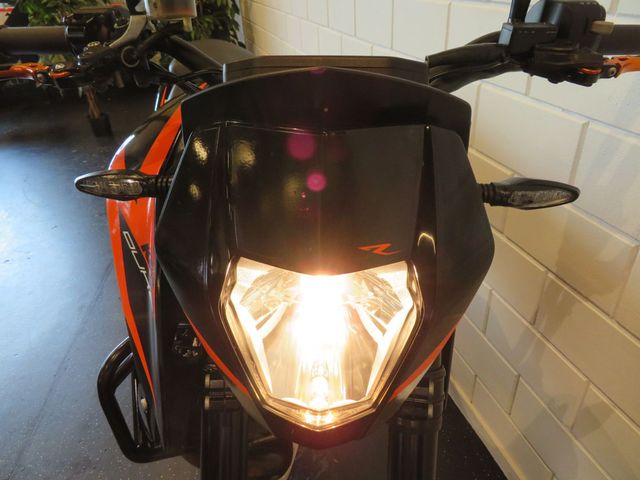 ktm - 690-duke-r