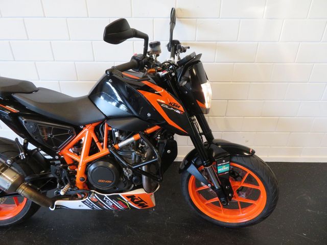 ktm - 690-duke-r