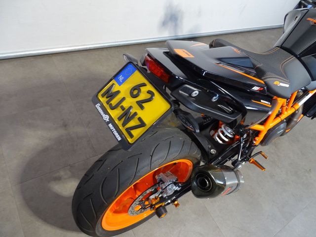 ktm - 690-duke-r-abs