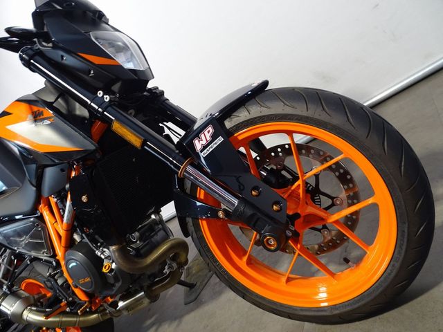 ktm - 690-duke-r-abs