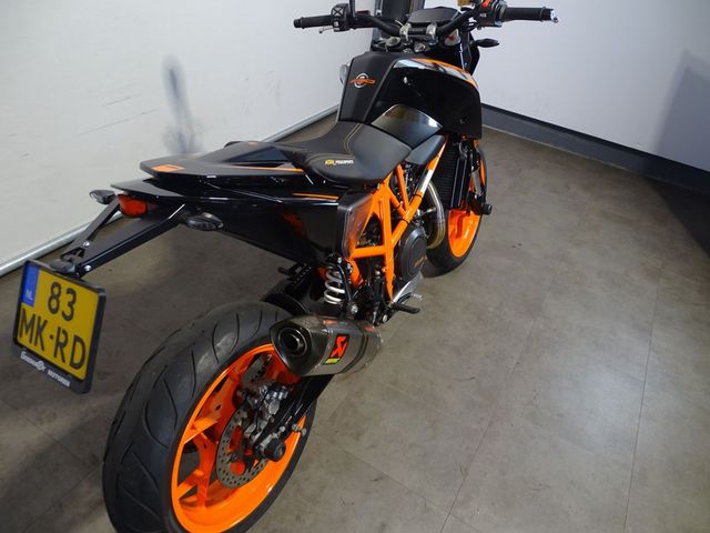 ktm - 690-duke-r-abs