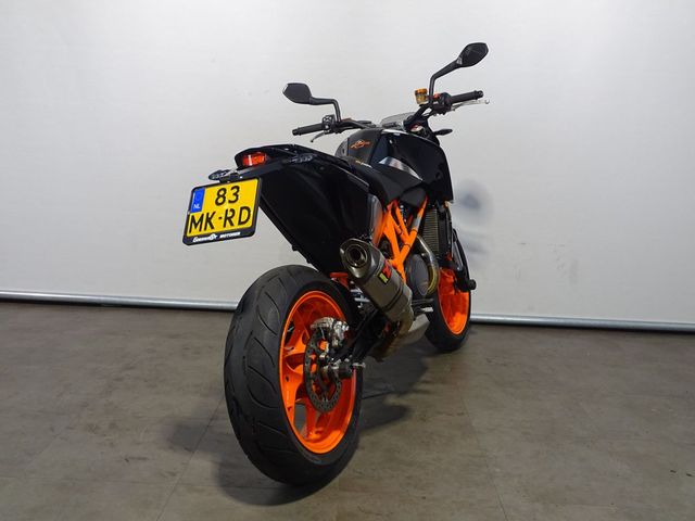 ktm - 690-duke-r-abs