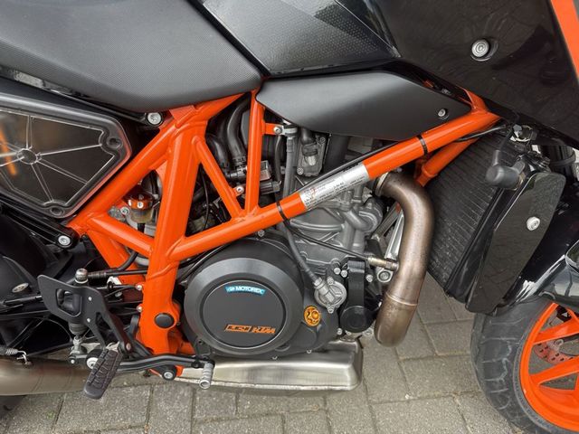 ktm - 690-duke-r-abs